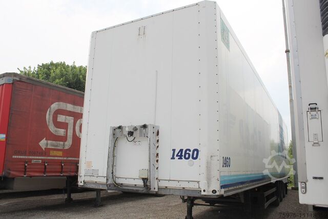 Furgonato Schmitz Cargobull semirimorchio furgonato schmitz 3 assi