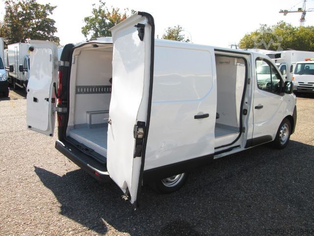 Koelwagen met geïsoleerde laadbak RENAULT Trafic 1.6 *Carrier Kühlwagen*Euro6*