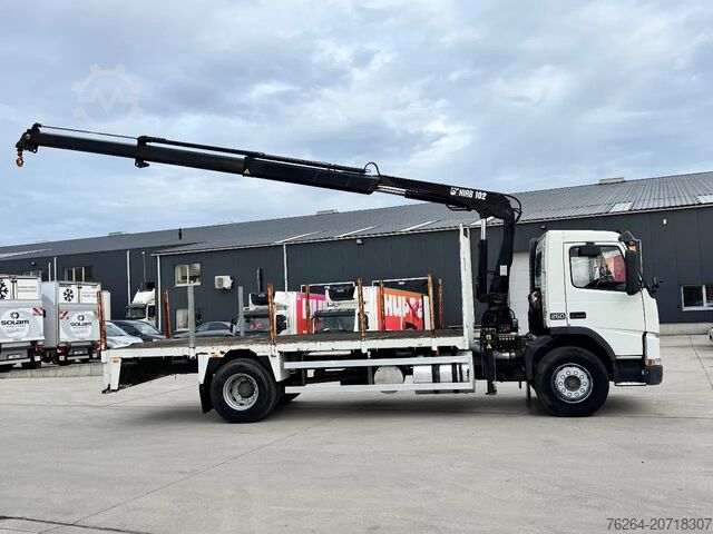 Loading platform Volvo FM 250 + HIAB 102
