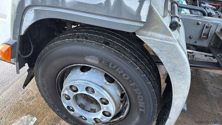 Chassis cab Volvo FL 220 (BELGIAN TRUCK / MANUAL GEARBOX / CAMION...