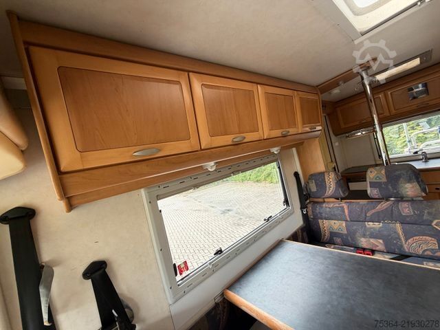 Integriertes Wohnmobil HYMER/ERIBA B 544 Vollintegriert Fiat 2.5 Tdi 85 kw Hubbett