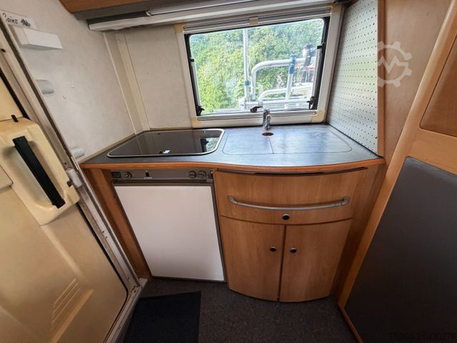 Integriertes Wohnmobil HYMER/ERIBA B 544 Vollintegriert Fiat 2.5 Tdi 85 kw Hubbett
