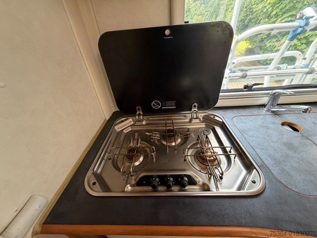 Integriertes Wohnmobil HYMER/ERIBA B 544 Vollintegriert Fiat 2.5 Tdi 85 kw Hubbett