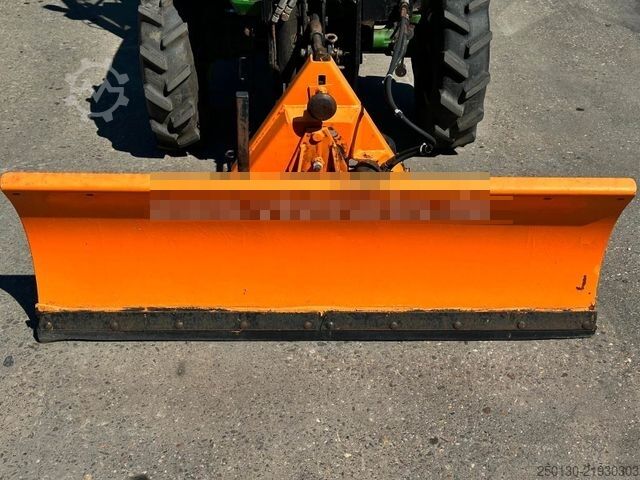 Yard trekker John Deere 670 Hofschlepper, Zapfwelle/Hydraulik 14 kW