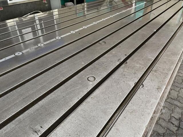 Tafelelement van een portaalfreesmachine; klemplaat met T-gleuven van gietstaal grijs gietijzer, taf DROOP & REIN