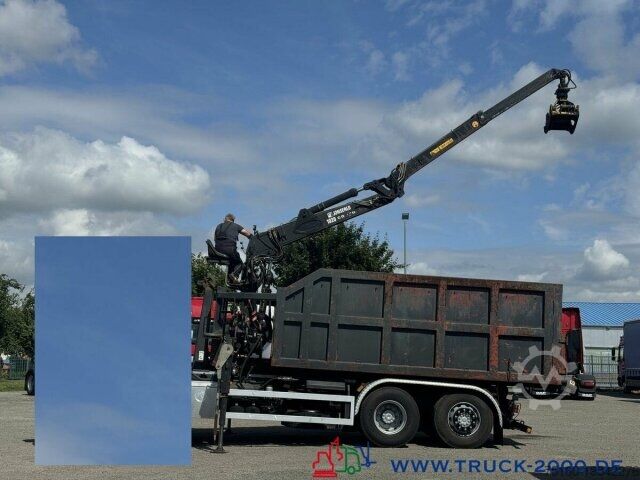 Camión portacontenedores de gancho  Abrollcontainer + Kran Jonsered 1020 7,3m = 1,4t