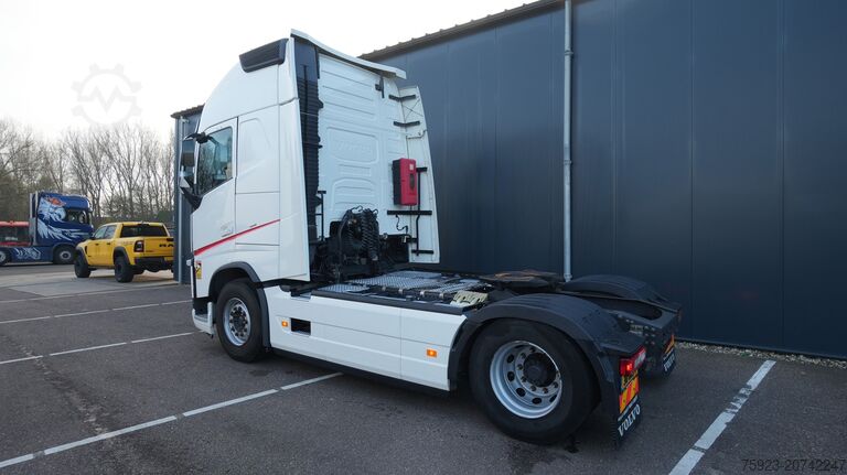 Standard-SZM Volvo FH 460 EURO 6 GLOBETROTTER 647.800KM