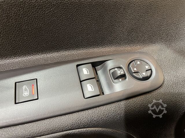 Kombi s vysokou střechou Toyota PROACE CITY Electric First Edition 50 kWh / 100...