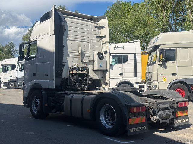 Tractor estándar VOLVO FH 13 460 Globetrotter XL Eu5 2 Tanks Standklima