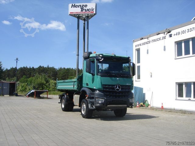 Camión volquete MERCEDES-BENZ Arocs 1843 4x4 2-Achs Allradkipper Bordmatik