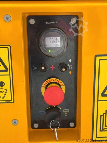 Plataforma de trabajo JCB S1932E EDRV Elektrische Scherenbühne *NEU*