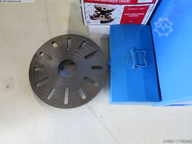 Torno de centro y torno de husillo de avance HBM 400 x 1000 DRO