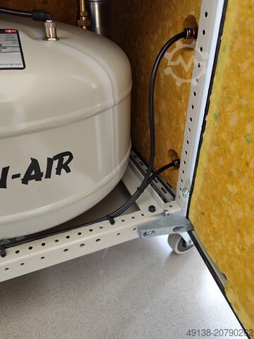 Zuigercompressor, olievrij in geluiddichte behuizing JUN-AIR 2000-25M