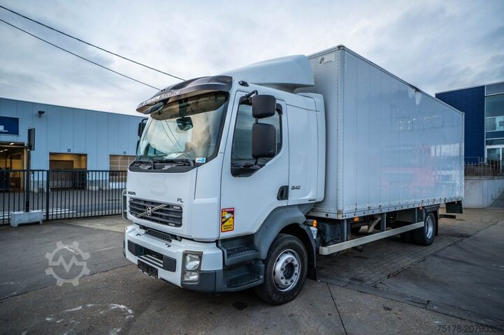 Box body VOLVO FL 240 (12T.) + DHOLLANDIA