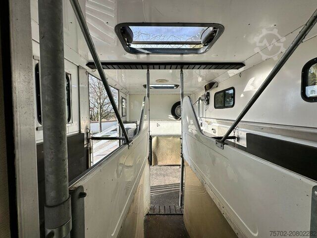 Livestock transporter MAN TGL 8150 3-4 Pferde Wohnmobilzulassung