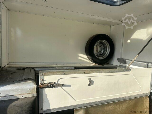 Livestock transporter MAN TGL 8150 3-4 Pferde Wohnmobilzulassung