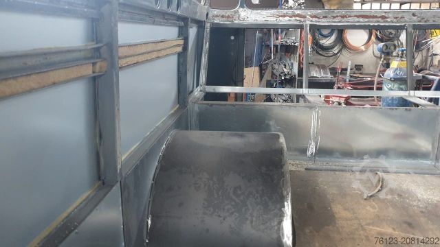 Minibus MERCEDES-BENZ Vorgänger Sprinter O 319 Samba mit Faltdach AC