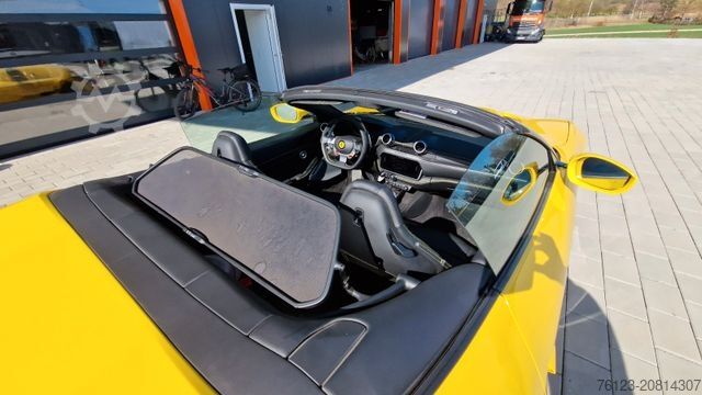 Bestelwagen FERRARI Portofino