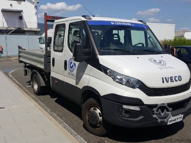 Driezijdige kipper bestelwagen IVECO 35C13D