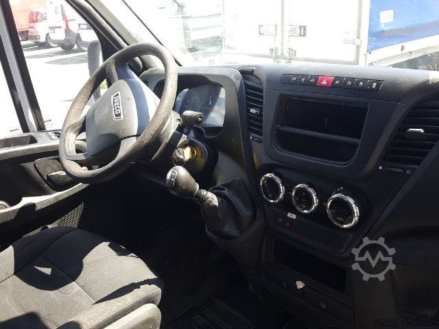 Driezijdige kipper bestelwagen IVECO 35C13D