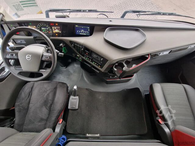 Standart-SZM Volvo FH 13.500 Globetrotter - PTO/Hydraulic - Full a...