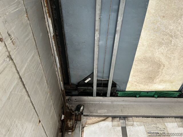 Bâches coulissantes Krone Profi Liner / Curtainside / Lift + Steer axle /...