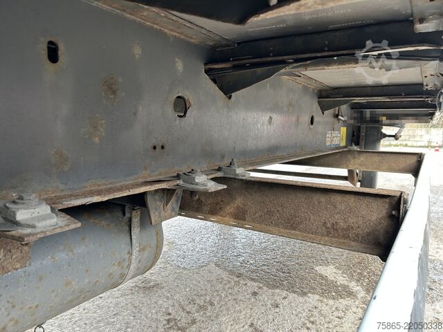 Bâches coulissantes Krone Profi Liner / Curtainside / Lift + Steer axle /...