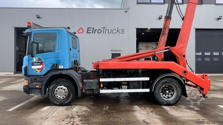 Transport av containrar Scania G94 - 220 (EURO 2 / MANUAL PUMP / MANUAL GEARBO...