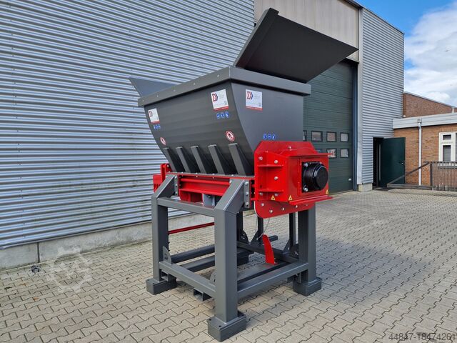 Vedförstörare / pallförstörare LUMAGO D.S.C. Dutch Shredder Company PYTHON-XL