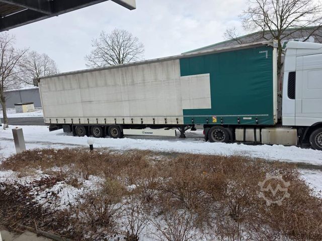 Auflieger mit Pritsche & Plane KRONE Joloda Mega Gardine, Lift, Hubdach