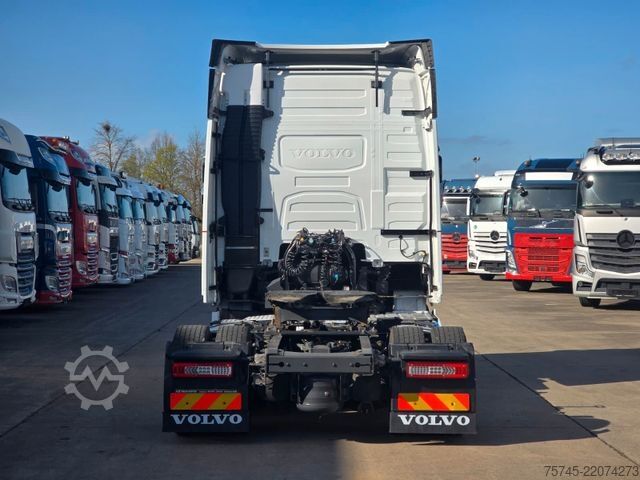 Véhicule tracteur volume VOLVO FH 500 *VERSTELLBARE SATTELKUPPLUNG*ACC*PARKCOOL