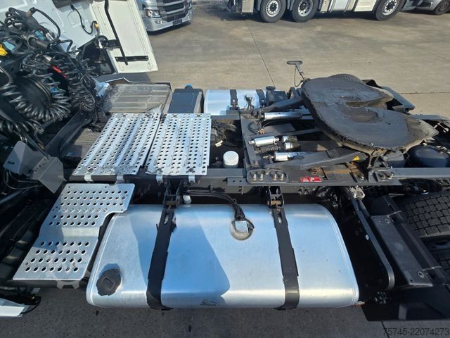 Véhicule tracteur volume VOLVO FH 500 *VERSTELLBARE SATTELKUPPLUNG*ACC*PARKCOOL