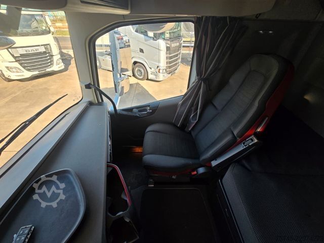 Véhicule tracteur volume VOLVO FH 500 *VERSTELLBARE SATTELKUPPLUNG*ACC*PARKCOOL