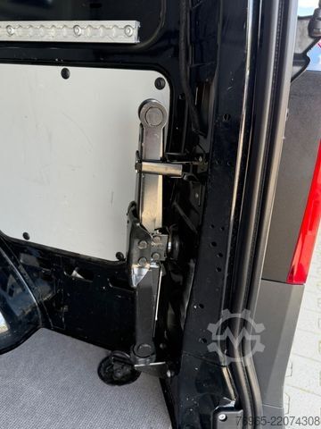 Furgoneta MERCEDES-BENZ Vito 116 LANG 9G-TR MIXTO KLIMA NAVI KAMERA AHK