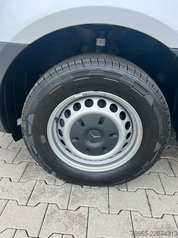 Dobozos furgon MERCEDES-BENZ Sprinter 314 AUTOMATIK NAVI DISTRONIC KAMERA LED