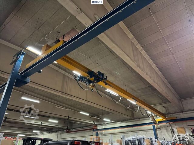 Hoisting device  Munck Overhead Crane – 2.5 Ton / 18 m Span / Remot