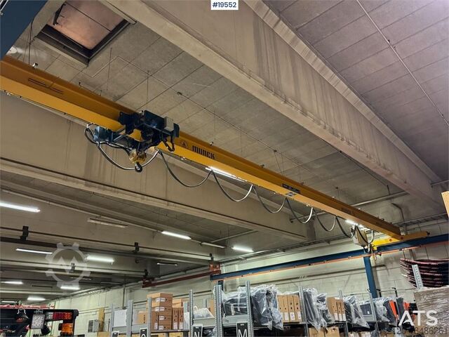 Hoisting device  Munck Overhead Crane – 2.5 Ton / 18 m Span / Remot