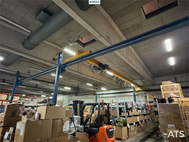Hoisting device  Munck Overhead Crane – 2.5 Ton / 18 m Span / Remot