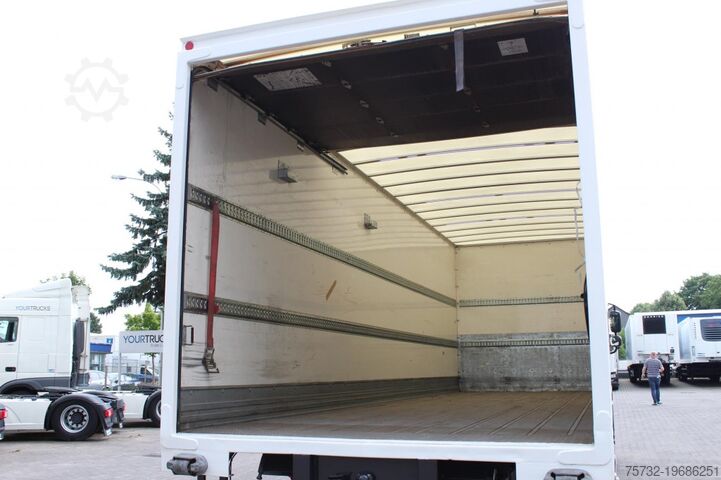 Box truck Daf CF 340 E6  Koffer 8,5m  Klima  LDW  Rolltor  LBW