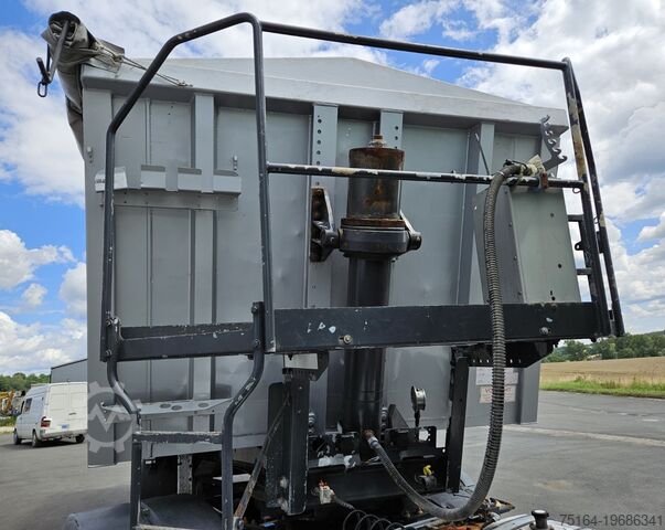 Üç yönlü damperli yarı römork KEMPF SKM 35/3 AK Alukastenmulde