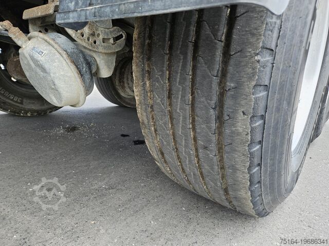 Üç yönlü damperli yarı römork KEMPF SKM 35/3 AK Alukastenmulde