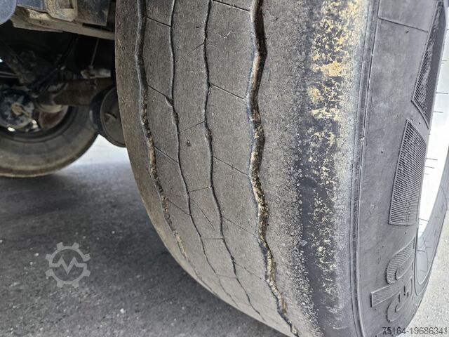 Üç yönlü damperli yarı römork KEMPF SKM 35/3 AK Alukastenmulde