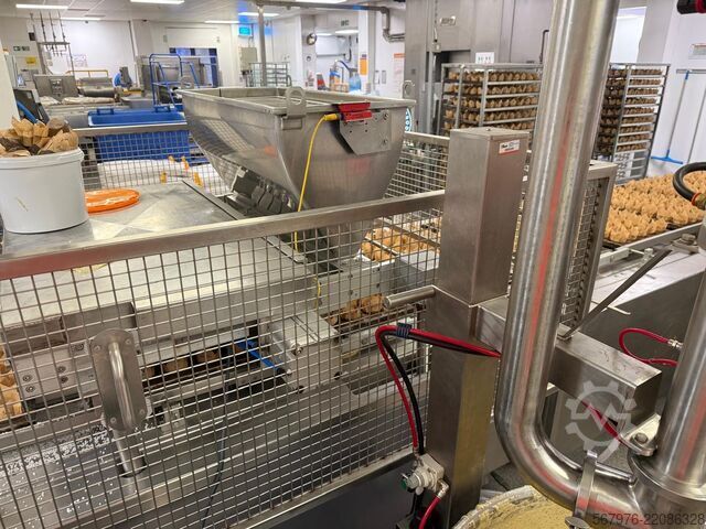  Comas / Baker Perkins Depositing, Baking and Filling Line 1