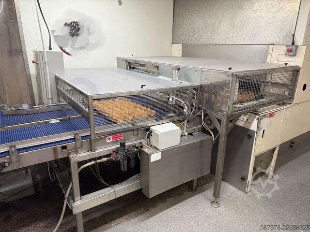  Comas / Baker Perkins Depositing, Baking and Filling Line 1
