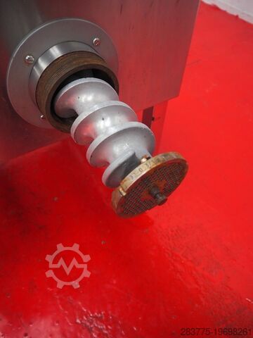 Keverő-őrlőgép Koneteollisuus OY LM-32A