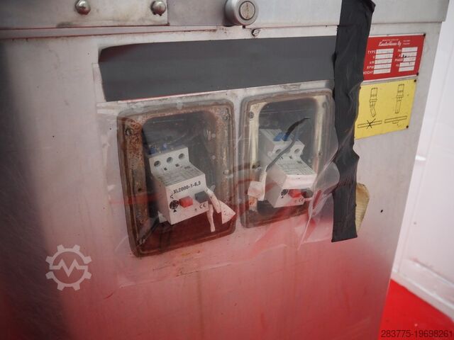 Keverő-őrlőgép Koneteollisuus OY LM-32A