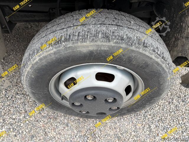 Skříňová dodávka Iveco Daily 35C9 3-Seiten-Kipper 4x2 Manual