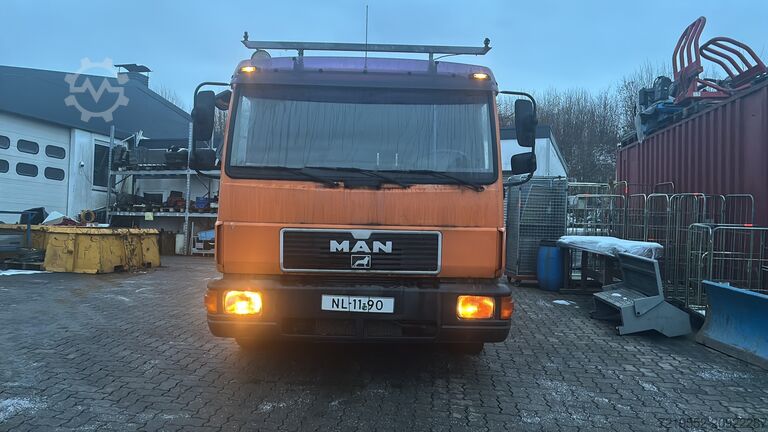 Hinrichs Flurfördergeräte GmbH & Co. KG Hinrichs Flurfördergeräte GmbH & Co. KG Hinrichs Flurfördergeräte GmbH & Co. KG