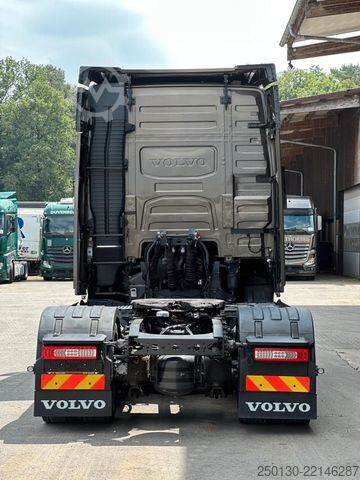 Standardni tegljač VOLVO FH 500 4x2 BL ACC/Bi-XENON/NAVI/SOUND/I-PARKCOOL
