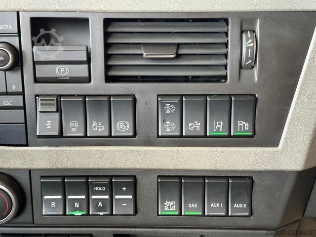 Standardni tegljač VOLVO FH 500 4x2 BL ACC/Bi-XENON/NAVI/SOUND/I-PARKCOOL